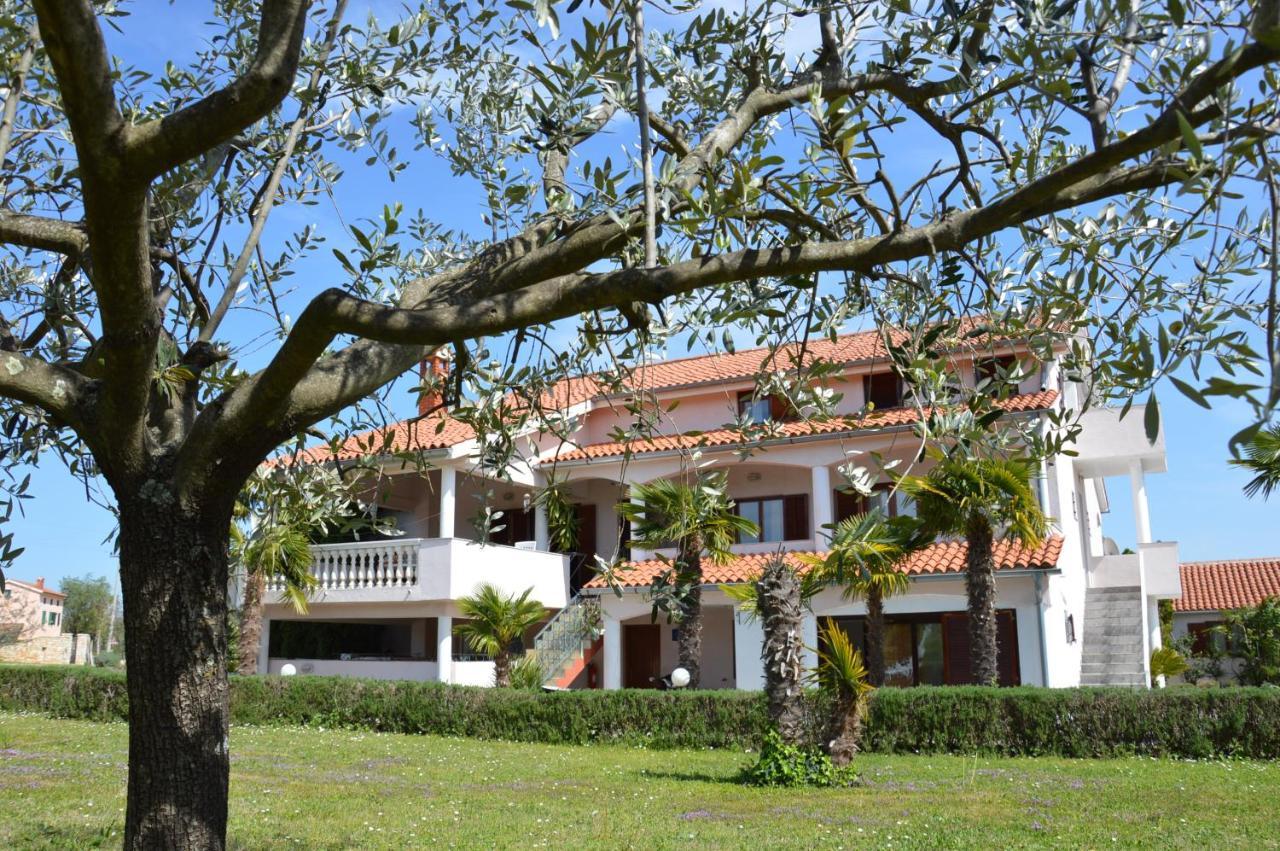 Nova Vas  Apartments Agata מראה חיצוני תמונה
